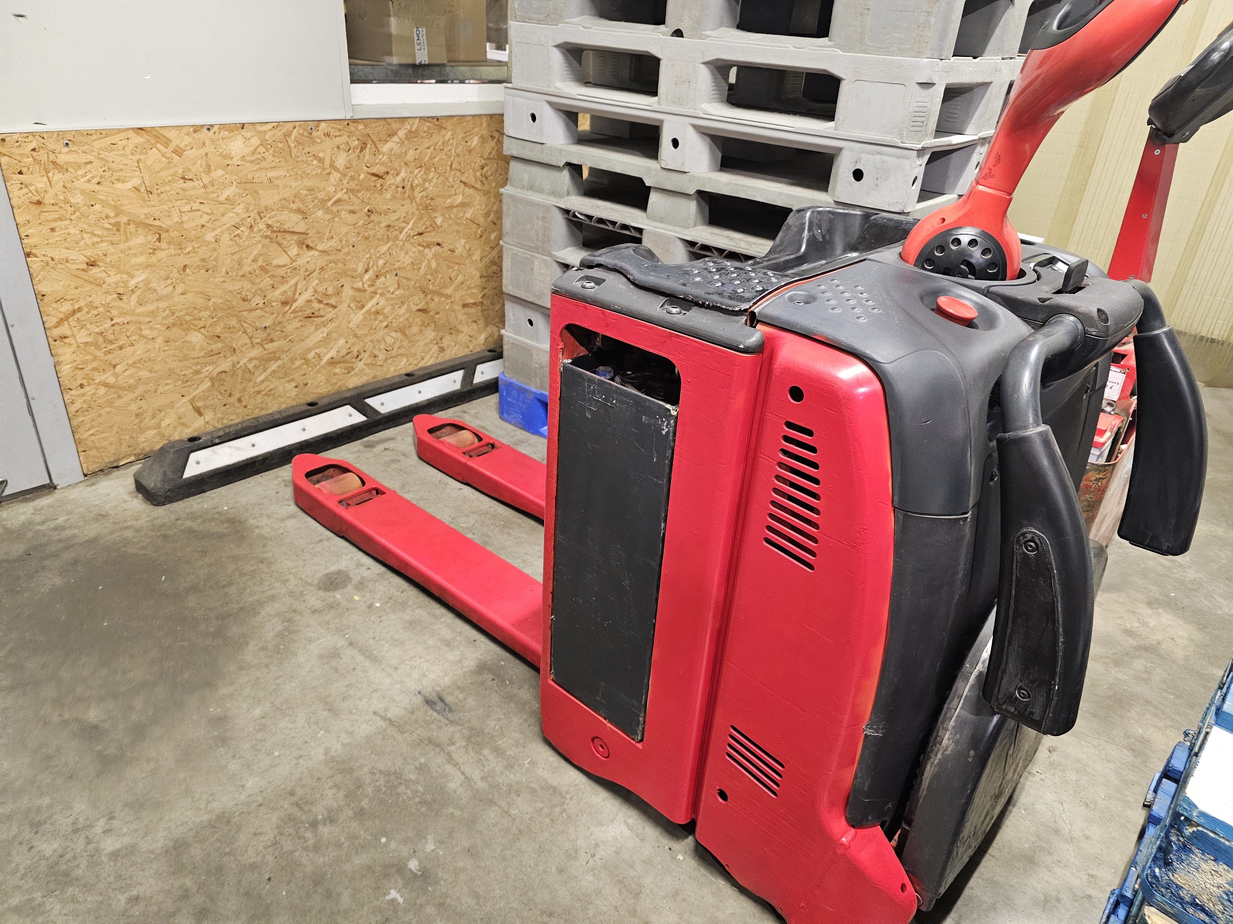 naujas krautuvas linde